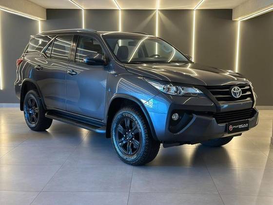 TOYOTA HILUX SW4 2.7 SRV 7 LUGARES 4X2 16V FLEX 4P AUTOMÁTICO
